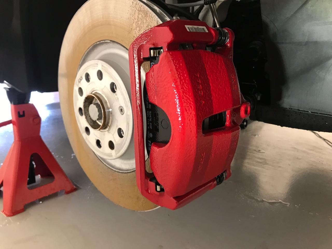 Add a Splash of Colour with Custom Car Caliper Painting